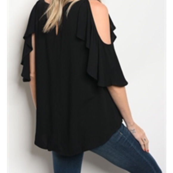 TWO LEFT🤗Black Cold Shoulder Top NWT - Picture 5 of 5